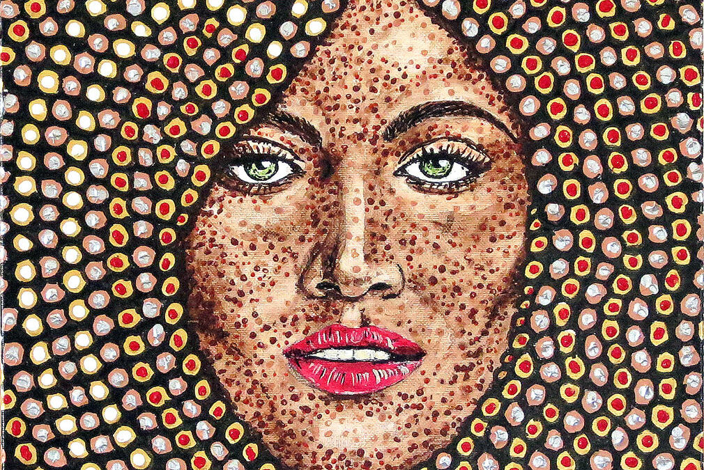 Dans ce portrait féminin réalisé en technique pointillée, les perles dorées de la chevelure forment un écrin chaleureux autour du visage. Le contraste des points de couleur sur la peau renforce l'expression du visage et l'ensemble, avec des yeux verts émeraude, contribue à créer une belle harmonie.