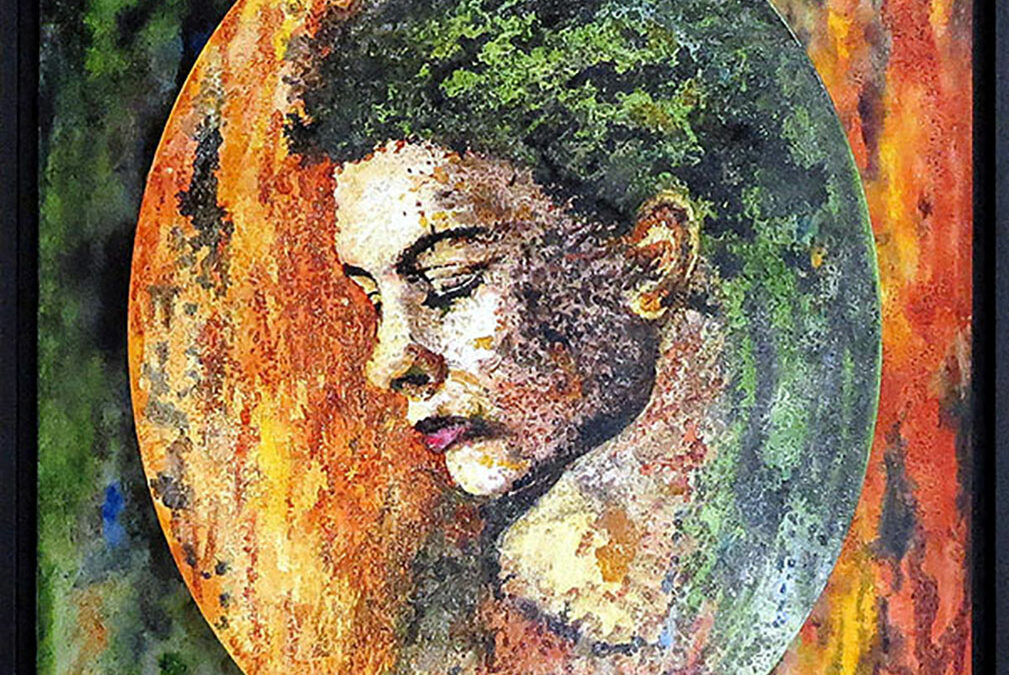 Ce portrait ovale est fixé sur un support bois de 64 X 54 cm, qui reprend les différentes teintes du tableau. Encadrement avec une caisse américaine.